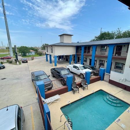 Airport Inn & Suites Corpus Christi Exterior photo